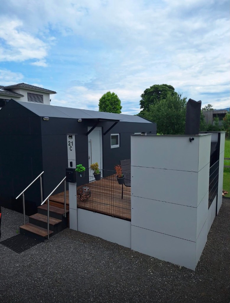 Individueller Holzbau – modernes Tiny House aus Maßarbeit